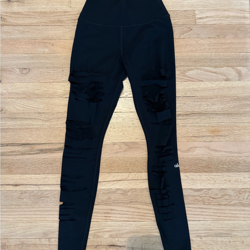 ALO Yoga Black High-Rise Seamless Leggings with cutouts